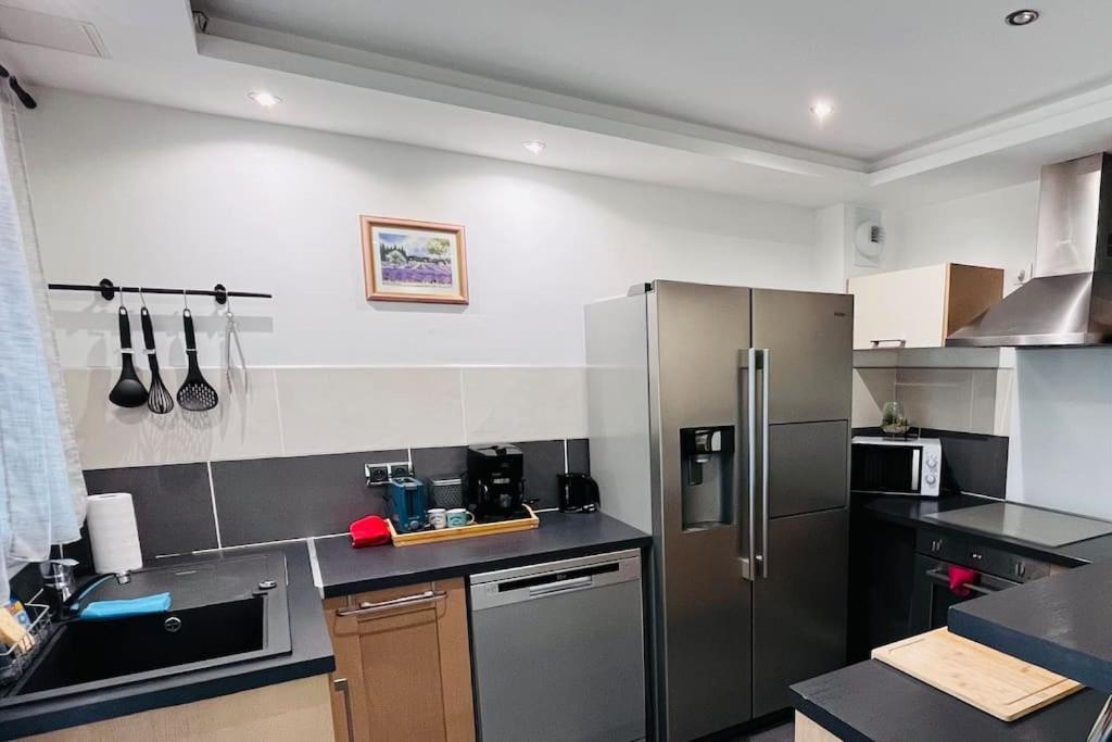 Appartement Proche Centre Ville Avec Parking Gratuit Annecy Bagian luar foto